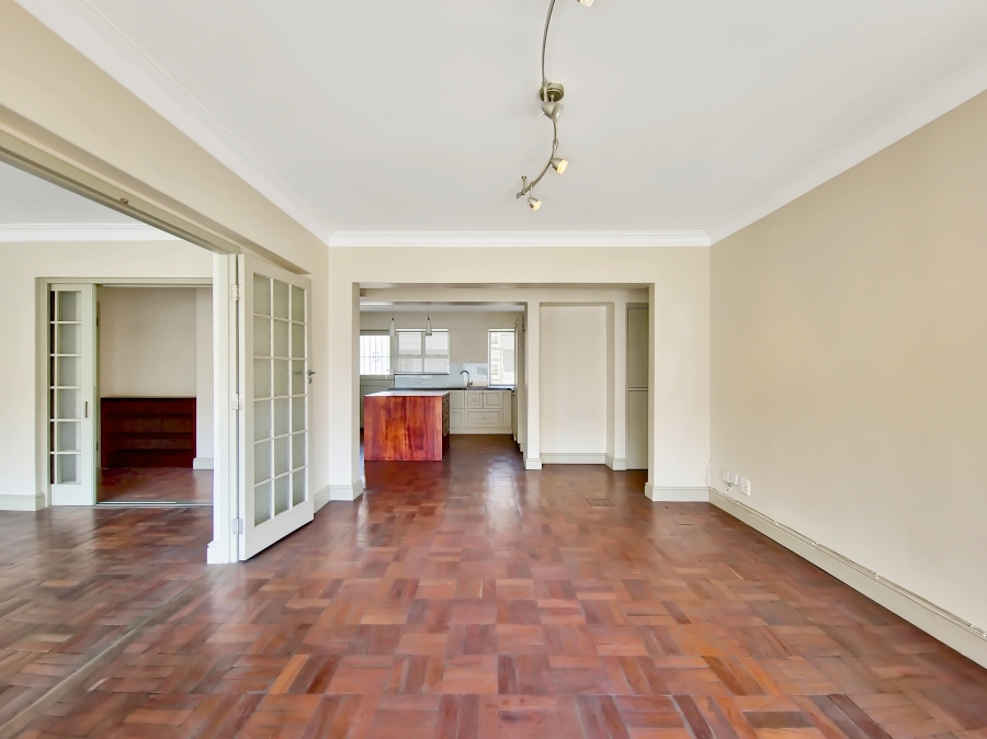 2 Bedroom Property for Sale in Sea Point Western Cape